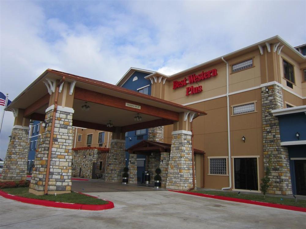 Best Western Plus Emerald Inn & Suites Garden City Ngoại thất bức ảnh